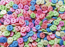 Load image into Gallery viewer, 50 x 13mm 2 Hole Round Buttons